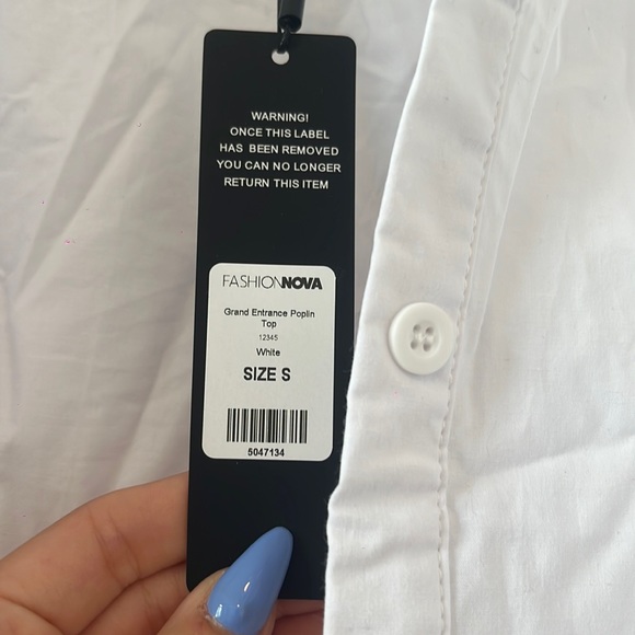 Cropped Half Sleeve Button-up - Picture 3 of 3